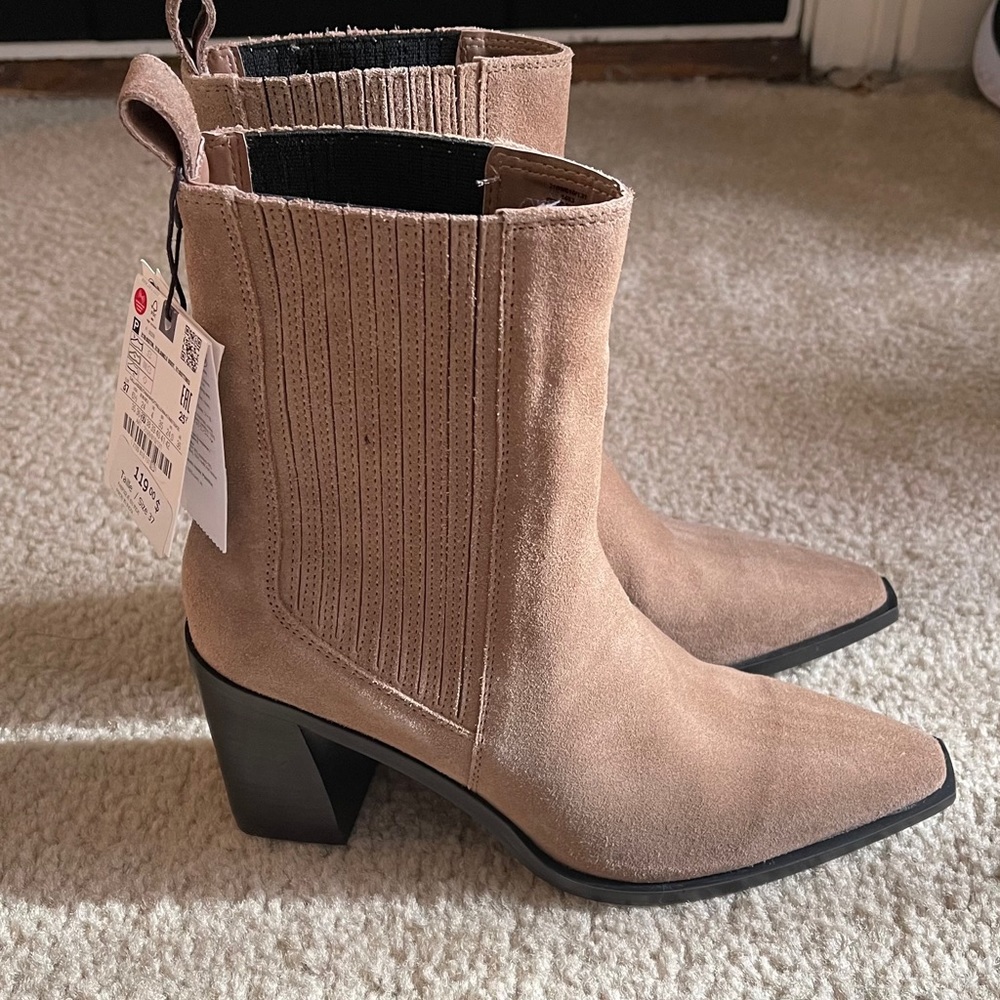 Zara taupe suede heeled booties - never worn